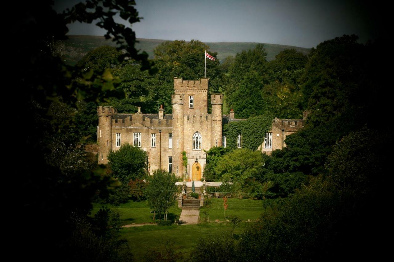 Отель Augill Castle Киркби-Стивен Экстерьер фото